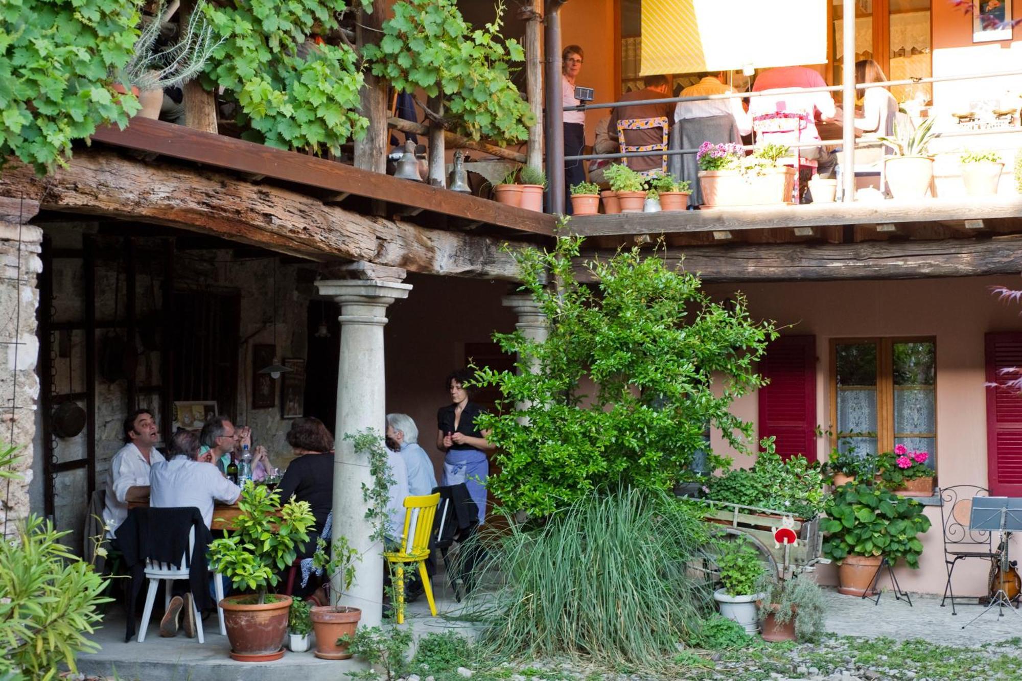 Charming B&B And Osteria La Crisalide Meride Zewnętrze zdjęcie